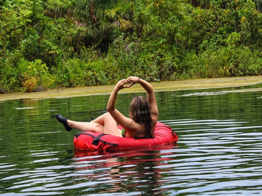 Lago e Fervedouro do Leo